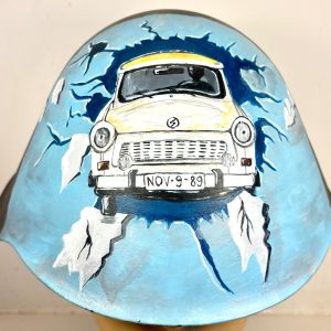 Reunification of Germany Souvenir Painted DDR M56 Helmet Ref:1126