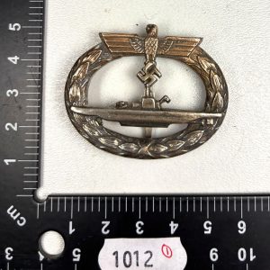 WW2 German Kriegsmarine U-Boat Crew Badge. Maker Marked Ref:1012